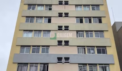 Apartamento mobiliado com ar-condicionado com 2 quartos no Água Verde.