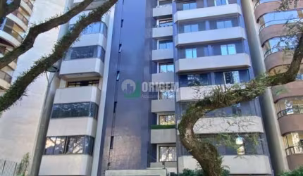Apartamento 4 quartos em frente ao Clube Curitibano.