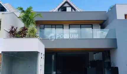 Casa em condomínio fechado com 4 quartos à venda na Rua Carlos Drummond de Andrade, Barra da Tijuca, Rio de Janeiro, 330 m2 por R$ 5.500.000