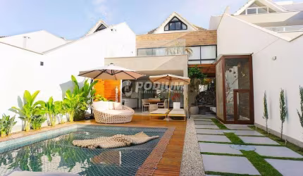 Casa em condomínio fechado com 5 quartos à venda na Rua Ivaldo de Azambuja, Barra da Tijuca, Rio de Janeiro, 312 m2 por R$ 4.600.000