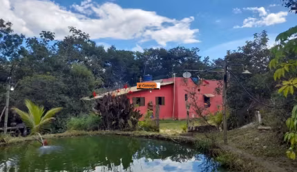 Chácara / sítio com 2 quartos à venda na Zona Rural, Taquaraçu de Minas  por R$ 350.000