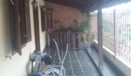Casa com 2 quartos à venda no Professor Washington Pires (Parque Durval de Barros), Ibirité  por R$ 400.000