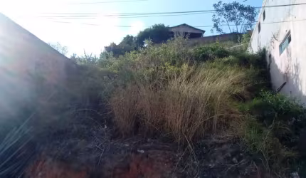 Terreno à venda na Serra Dourada (Parque Durval de Barros), Ibirité  por R$ 105.000