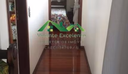 Cobertura para Venda em Nova Friburgo, Centro, 3 dormitórios, 1 suíte, 3 banheiros, 2 vagas