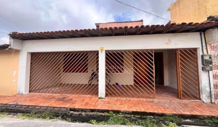 Casa com 4 dormitórios à venda, 125 m² por R$ 400.000,00 - Mangueirão - Belém/PA