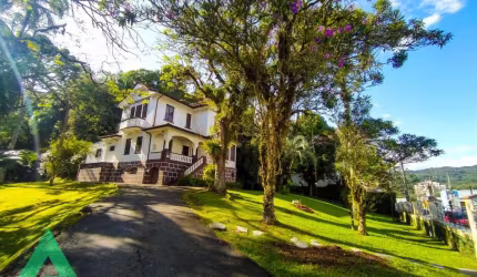 Casa com 6 quartos para alugar no Centro, Blumenau , 400 m2 por R$ 15.000
