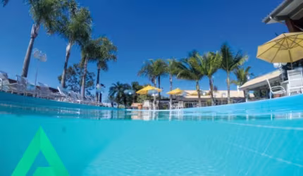 Apartamento com 28 quartos à venda na Praia do Estaleiro, Balneário Camboriú , 1 m2 por R$ 18.000.000