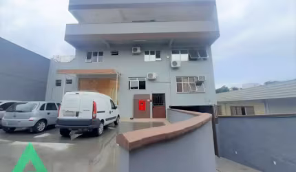 Ponto comercial para alugar em Água Verde, Blumenau , 300 m2 por R$ 8.000