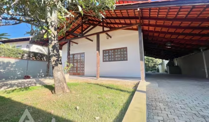 Casa com 3 quartos para alugar na Vila Nova, Blumenau , 143 m2 por R$ 3.850