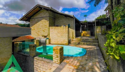 Casa com 4 quartos à venda no Fortaleza Alta, Blumenau , 230 m2 por R$ 689.000