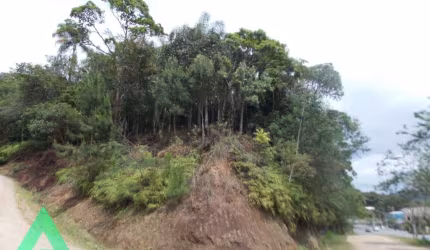 Terreno à venda no Vorstadt, Blumenau  por R$ 240.000