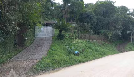 Terreno comercial à venda no Macucos, Gaspar  por R$ 650.000