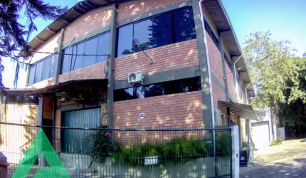 Barracão / Galpão / Depósito com 8 salas para alugar no Velha, Blumenau , 1700 m2 por R$ 25.000