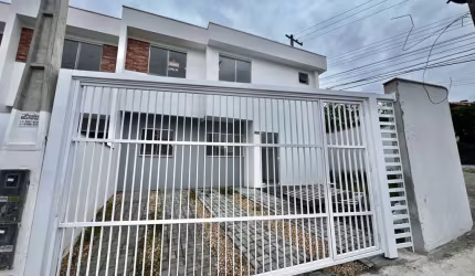 Casa com 3 quartos para alugar na Escola Agrícola, Blumenau , 98 m2 por R$ 3.350