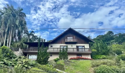 Casa com 2 quartos à venda no Garcia, Blumenau , 412 m2 por R$ 1.700.000