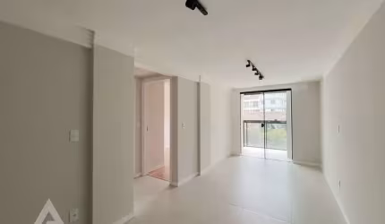 Apartamento com 2 quartos para alugar no Velha, Blumenau , 78 m2 por R$ 3.000