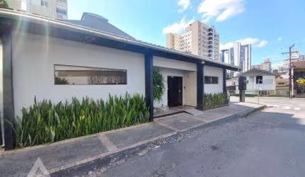 Sala comercial com 7 salas para alugar na Vila Nova, Blumenau , 100 m2 por R$ 6.800