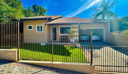 Casa com 3 quartos à venda em Água Verde, Blumenau , 184 m2 por R$ 1.090.000