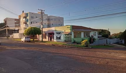 Casa à venda em Cascavel, São Cristóvão, com 5 quartos, com 440 m²