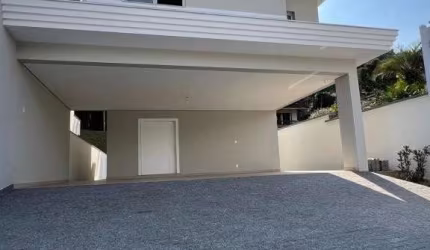 Casa com 2 quartos à venda na Rua Campo Alegre, 50, Glória, Joinville, 270 m2 por R$ 2.350.000