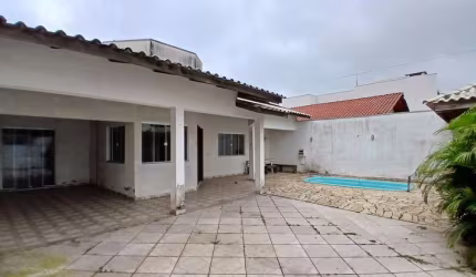 Casa para Venda em Barra Velha, Centro, 3 dormitórios, 1 suíte, 3 banheiros, 3 vagas