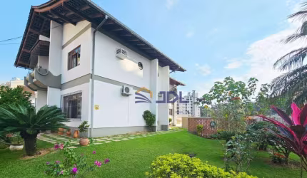 Casa à venda, 422 m² por R$ 1.500.000,00 - Ponta Aguda - Blumenau/SC