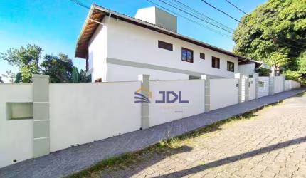 Casa à venda, 400 m² por R$ 1.090.000,00 - Garcia - Blumenau/SC