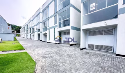Casa com 2 dormitórios à venda, 146 m² por R$ 580.000,00 - Água Verde - Blumenau/SC