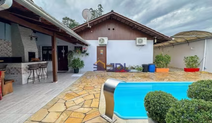 Casa com 3 dormitórios à venda, 227 m² por R$ 740.000,00 - Salto do Norte - Blumenau/SC