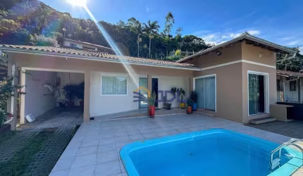 Casa à venda, 158 m² por R$ 650.000,00 - Garcia - Blumenau/SC