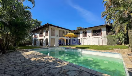 Casa com 4 dormitórios à venda, 525 m² por R$ 2.500.000,00 - Centro - Blumenau/SC