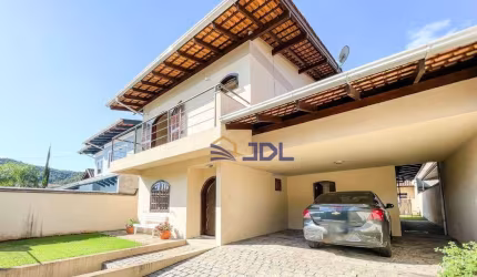 Casa com 3 dormitórios à venda, 209 m² por R$ 1.550.000,00 - Vorstadt - Blumenau/SC
