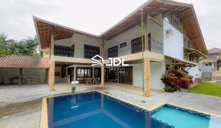 BELISSIMA CASA A VENDA NO BAIRRO ESCOLA AGRICOLA!
