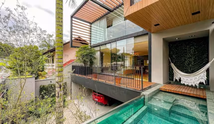 CASA 3 SUITES EM LOTEAMENTO COM SEGURANÇA - BLUMENAU/SC