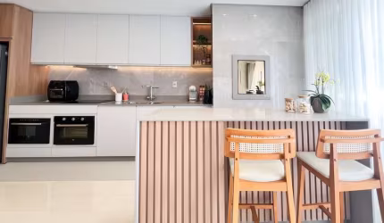 APARTAMENTO COMPLETAMENTE MOBILIADO COM ÓTIMA LOCALIZAÇÃO