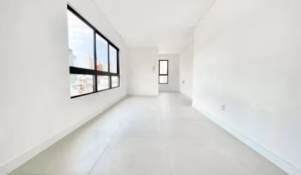 Apartamento com 2 dormitórios à venda, 68 m² por R$ 550.000 - Vila Nova - Blumenau/SC