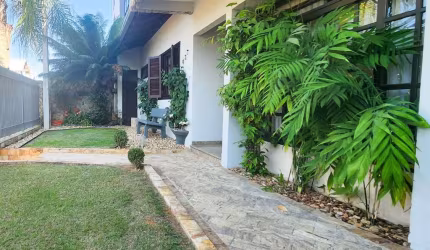 Casa com 4 dormitórios à venda, 210 m² por R$ 1.360.000,00 - Vila Nova - Blumenau/SC