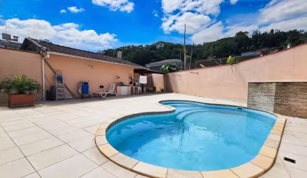 Casa com 3 dormitórios à venda, 154 m² por R$ 860.000,00 - Velha - Blumenau/SC