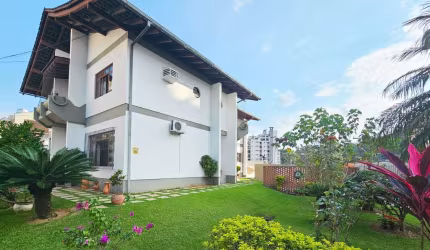 Casa à venda, 422 m² por R$ 1.500.000,00 - Ponta Aguda - Blumenau/SC