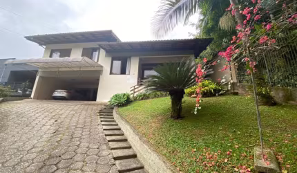 Casa com 3 dormitórios à venda, 380 m² por R$ 2.000.000,00 - Jardim Blumenau - Blumenau/SC