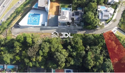 Terreno com 1.090,00 m² em loteamento com segurança próximo a Vila Germânica! De 690 mil por 590 mil!