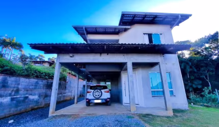 Casa com 3 dormitórios à venda, 190 m² por R$ 560.000,00 - Itoupava Central - Blumenau/SC