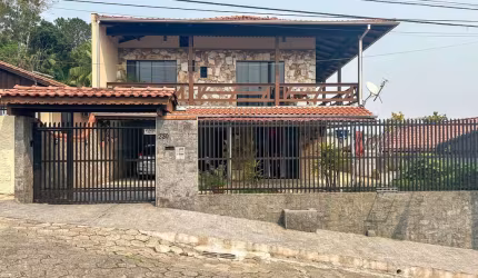 Casa com 4 dormitórios à venda, 258 m² por R$ 750.000,00 - Itoupava Central - Blumenau/SC