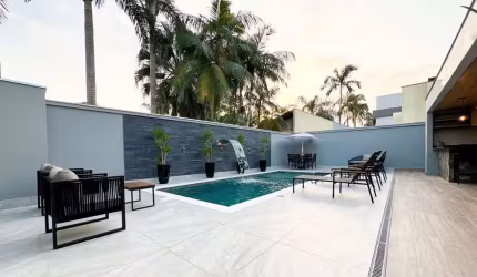 Casa à venda, 232 m² por R$ 2.290.000,00 - Água Verde - Blumenau/SC