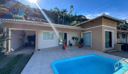 Casa à venda, 158 m² por R$ 650.000,00 - Garcia - Blumenau/SC