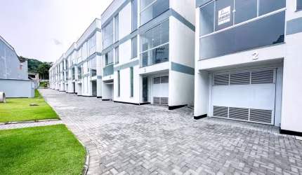 Casa com 2 dormitórios à venda, 146 m² por R$ 580.000,00 - Água Verde - Blumenau/SC