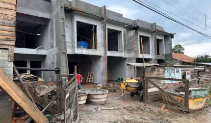 Casa à venda no bairro Água Verde