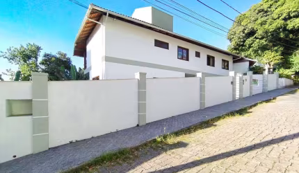 Casa à venda, 400 m² por R$ 1.090.000,00 - Garcia - Blumenau/SC