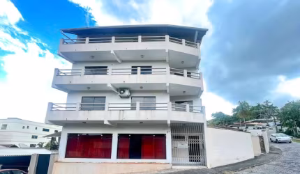 Casa à venda, 1000 m² por R$ 1.050.000,00 - Água Verde - Blumenau/SC