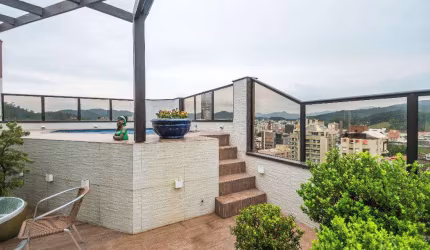 Cobertura com 4 Suites à venda, 375 m² por R$ 3.500.000 - Ponta Aguda - Blumenau/SC